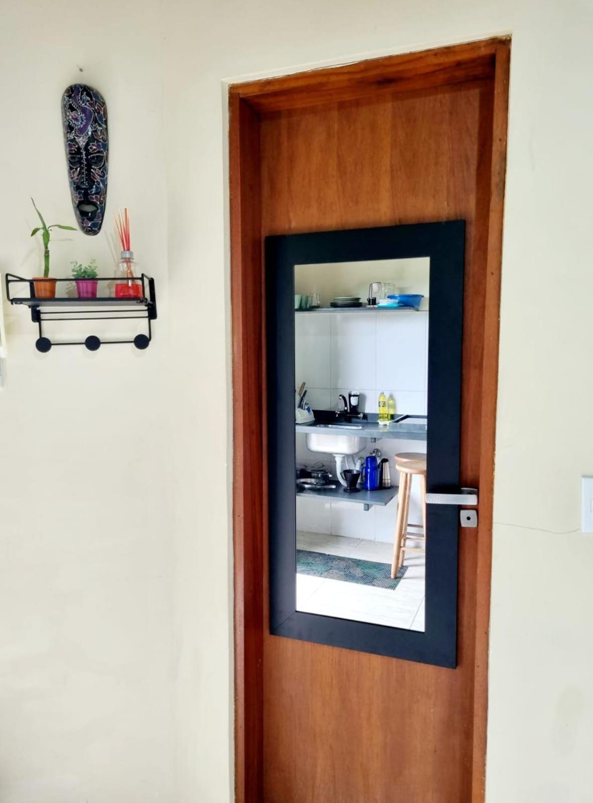 Burung Flats Itamambuca - Hospedagem Com Vista Para O Mar أوباتوبا المظهر الخارجي الصورة