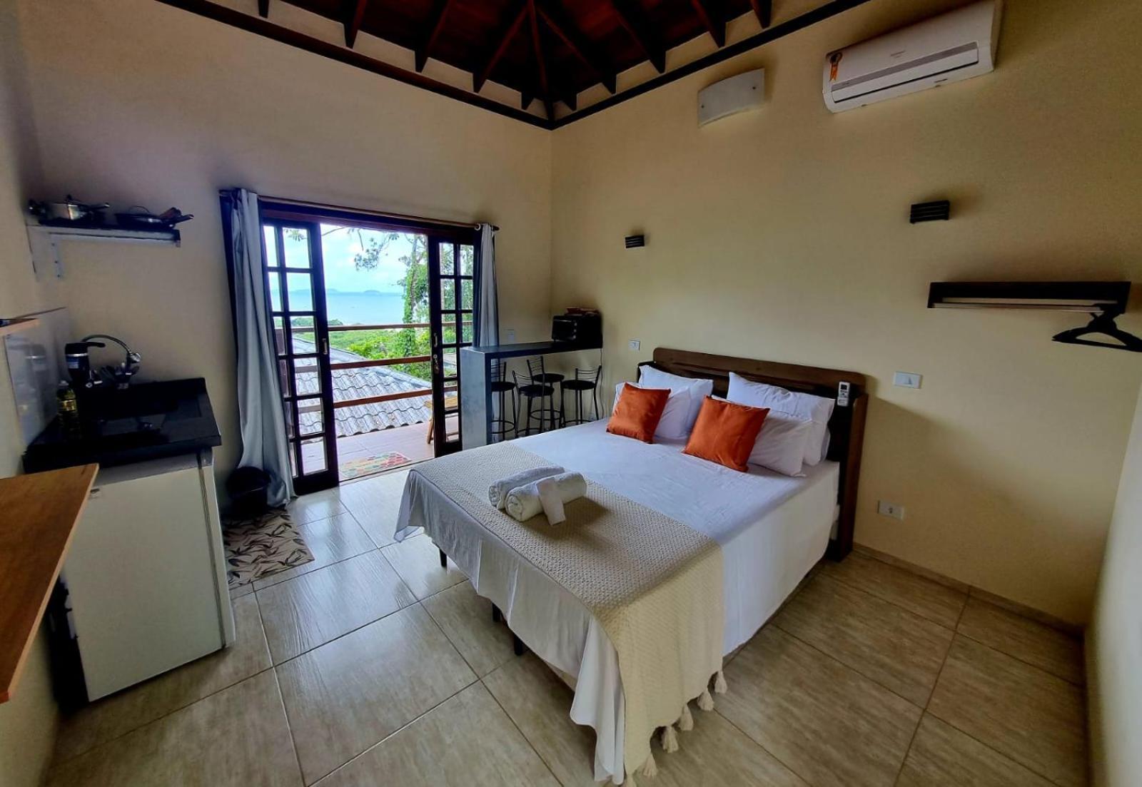 Burung Flats Itamambuca - Hospedagem Com Vista Para O Mar أوباتوبا المظهر الخارجي الصورة